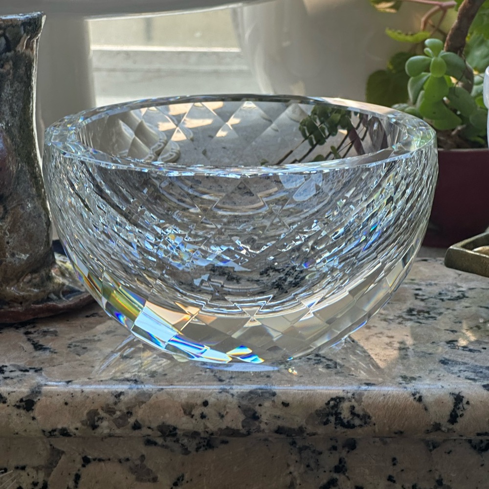 Cherish Crystal Glass Bowl with Iridescent Accents